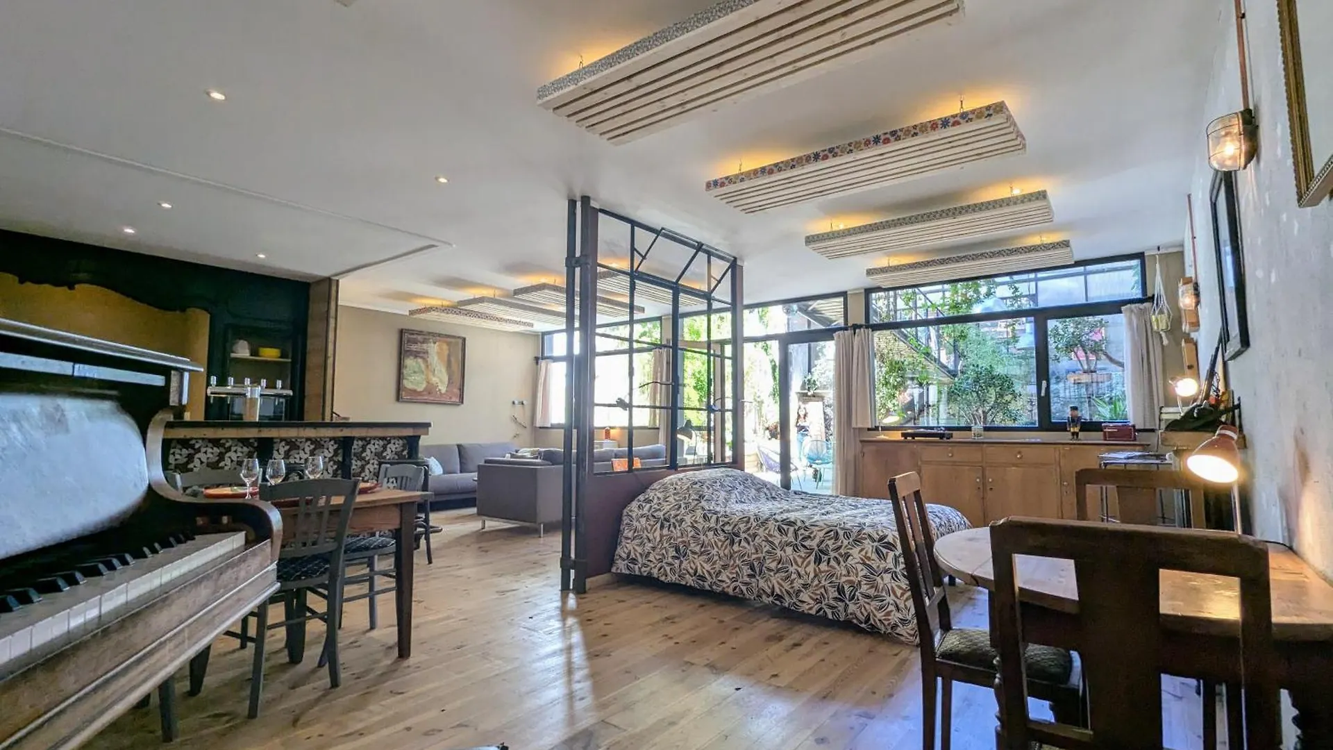 Kafe K - Le Puy-En-Velay Apartment 0*,